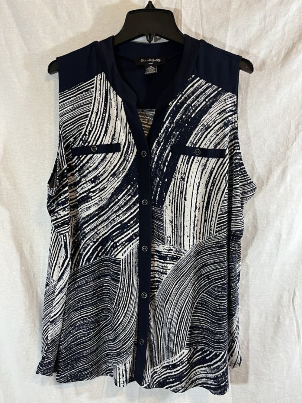 Elie McCarthy Women’s 1X Navy & White Striped Print Sleeveless Blouse